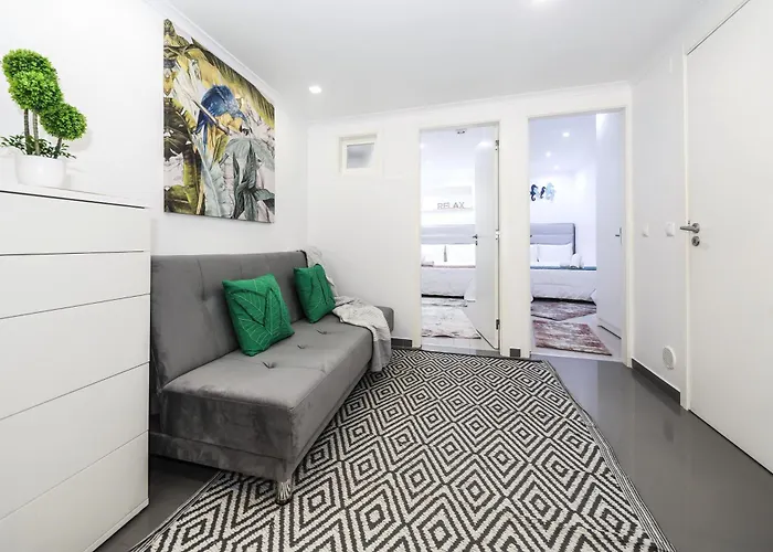 Dina House * Nazaré